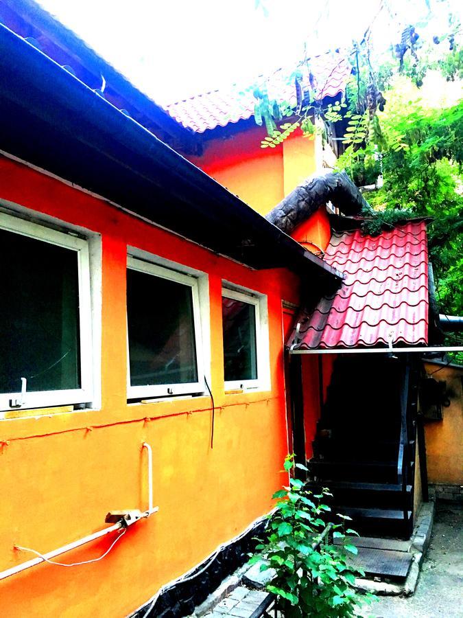 Apelsin Hostel Almatý Exterior foto